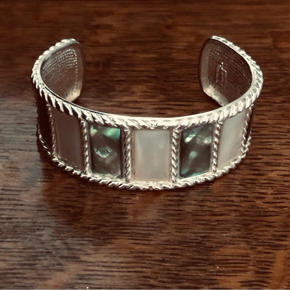 $142  Estate Cuff  Sterling Silver  46.5 Grams  Marked SX 925 THAILAND - Picture 3 of 6